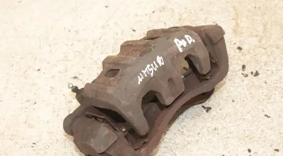 Mitsubishi Outlander Front brake caliper