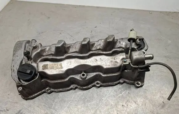 Honda CR-V Rocker cam cover N22B3 3002396