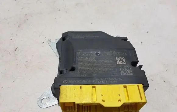Mercedes-Benz GLE W167 Airbag control unit/module A1679009428