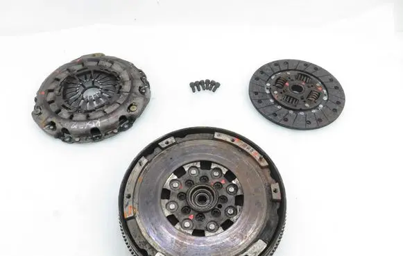 Mercedes-Benz C W203 Dual mass flywheel A0002522805 A0002523311 A1110306405