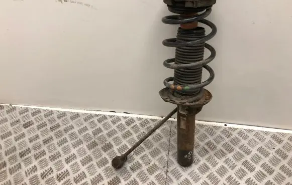 Volkswagen Golf VI Front shock absorber with coil spring