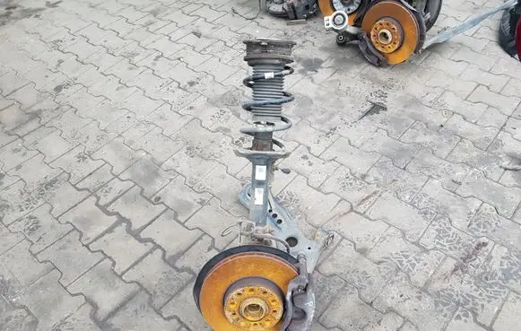 Skoda Octavia Mk3 (5E) Front wheel hub spindle knuckle
