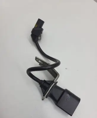 BMW 5 E60 E61 Crankshaft position sensor 0281002477