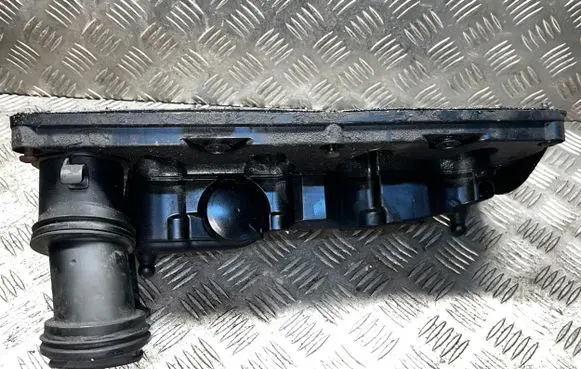 Volkswagen Transporter - Caravelle T5 Rocker cam cover 03L103469