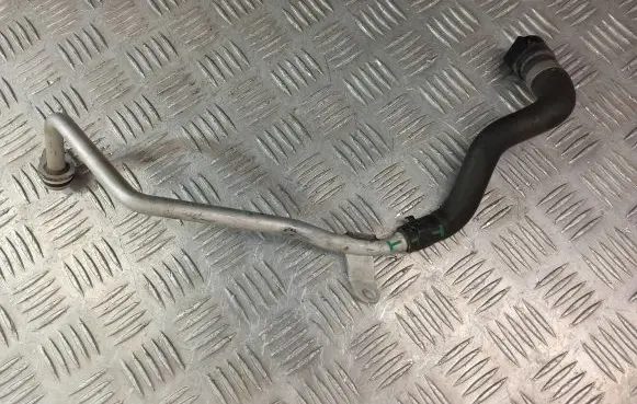 BMW X1 F48 F49 Engine coolant pipe/hose 7617381