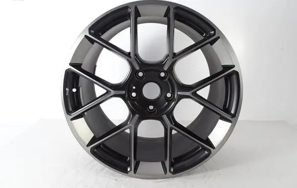 Audi E-tron GT Original wheel cap 4J3601025CK 4J3601025CM