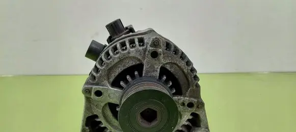 Ford Focus Generator/alternator 3M5T10300RD