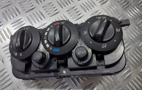 Mercedes-Benz A W168 Interior fan control switch 1688302285