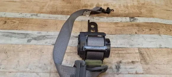Jeep Grand Cherokee (WK) Front seatbelt 1CL67TRMAA P1CL67BD5AA