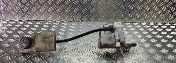 Ford Focus C-MAX Master brake cylinder 03350886381 03350886401