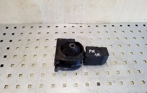 Toyota Corolla E120 E130 Engine mount bracket