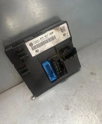 Audi A6 S6 C6 4F Comfort/convenience module 4F0907289F 5DK00876212 4F0910289F