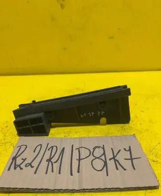 Mercedes-Benz A W168 Front door windshield rail A1687250429