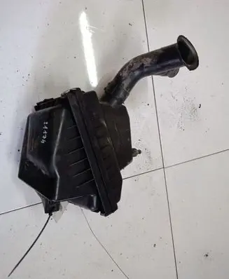 Nissan Primera Air filter box 