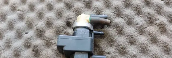 Peugeot 308 Turbo solenoid valve V759537280 70177711