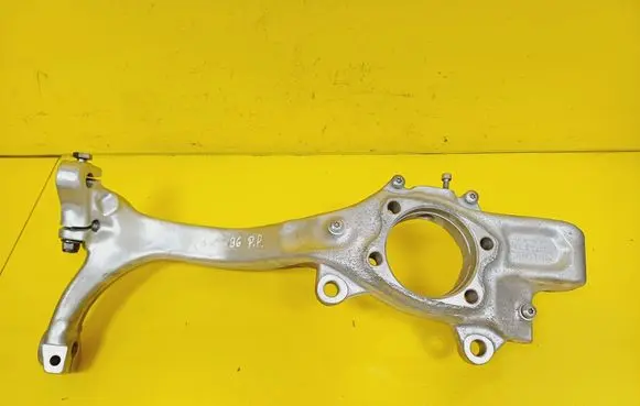 Audi A4 S4 B6 8E 8H Front wheel hub 8E0258D