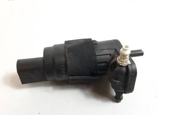 Porsche Macan (95B) Windscreen/windshield washer pump 1K6955651