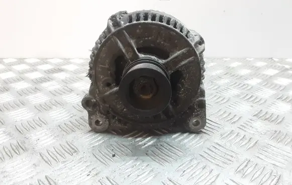 Audi A6 S6 C4 4A Generator/alternator