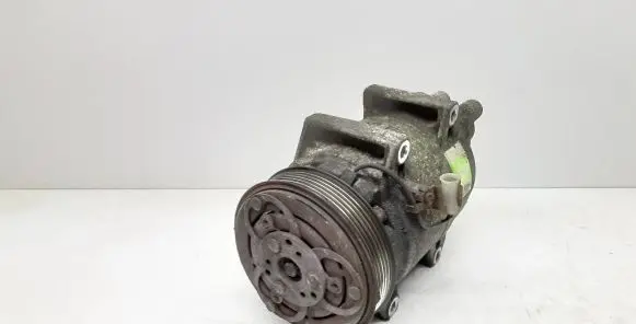 Volvo XC90 Air conditioning (A/C) compressor (pump) 30665339