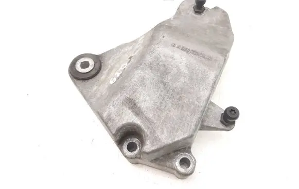 Mercedes-Benz B W246 W242 Engine mounting bracket A2702230002
