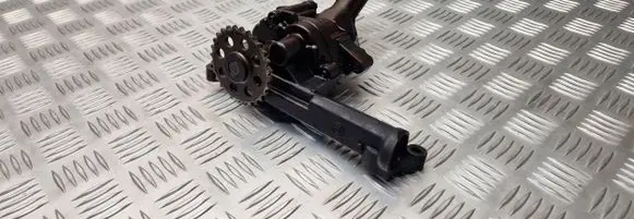 Mercedes-Benz A W169 Oil pump A2661800351 A132942650901