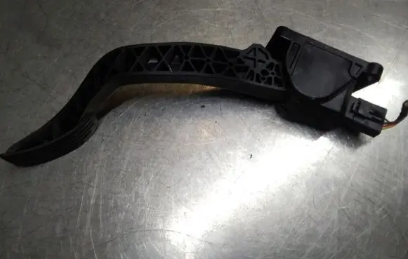 Peugeot 308 Accelerator pedal position sensor 0280755043 9651270280