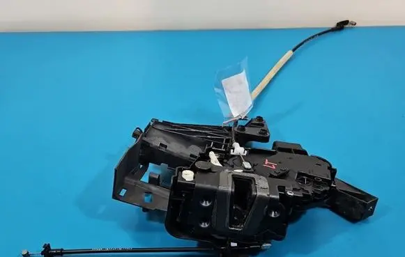 Ford Kuga I Rear door lock 8V4AS26413EA IMPRK1594825
