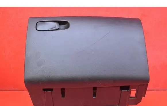 Volvo V40 Glove box 39824225