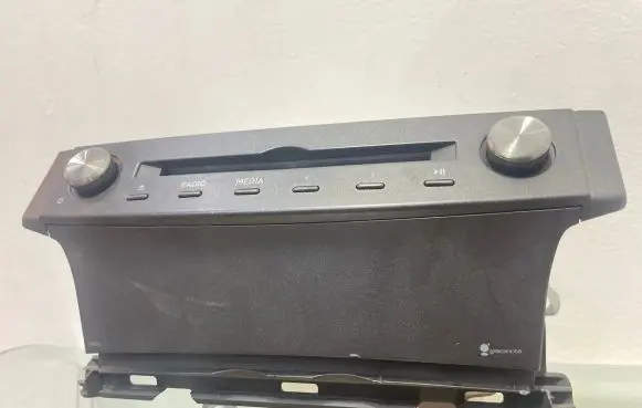 Lexus IS III XE30 Radio/CD/DVD/GPS head unit 8614053310 13800089 10R041276