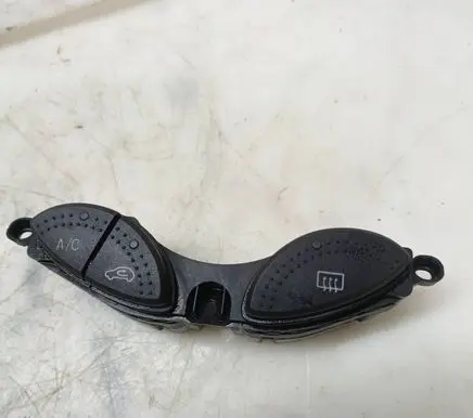Ford Focus Windscreen/window heater switch YS4T19A945BA 050301