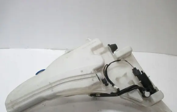 BMW 2 Active Tourer U06 Windshield washer fluid reservoir/tank LK7217B613B