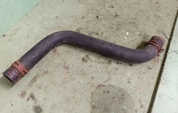 Renault Trafic II (X83) Engine coolant pipe/hose