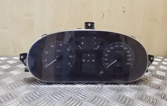 Renault Scenic I Speedometer (instrument cluster) 216501761 P7700427896A