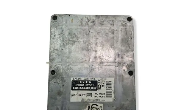 Toyota Yaris Engine control unit/module 8966152061 2110007211