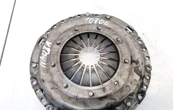 Volkswagen Polo IV 9N3 Pressure plate 
