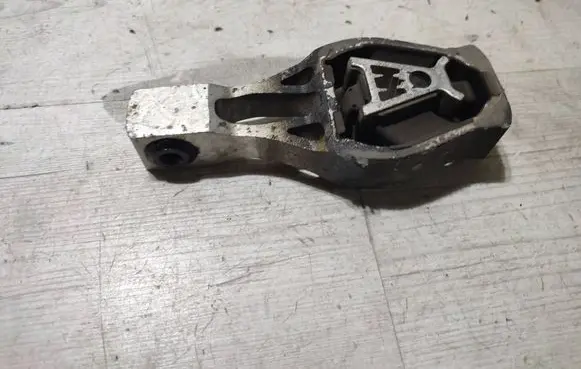 Peugeot 308 Engine mount bracket 9808838680