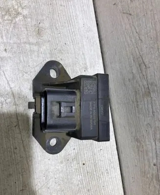 Ford Focus Fuel pump relay F1FA9D370GA