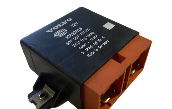 Volvo S40, V40 Light module LCM 30852028 5DF00773701