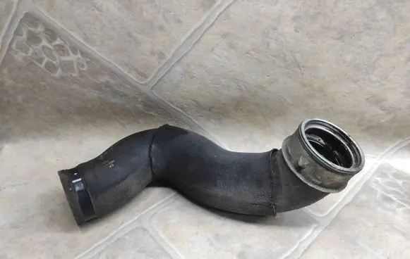 Mercedes-Benz B W245 Intercooler hose/pipe A1695280482Q3