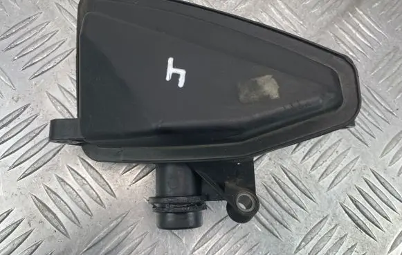 Intake resonator