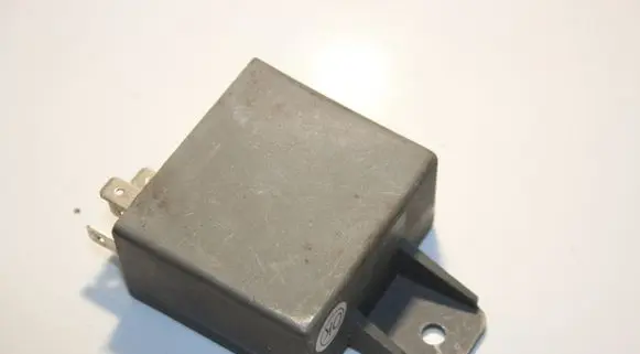 Volkswagen PASSAT B5 Other relay NOCODE