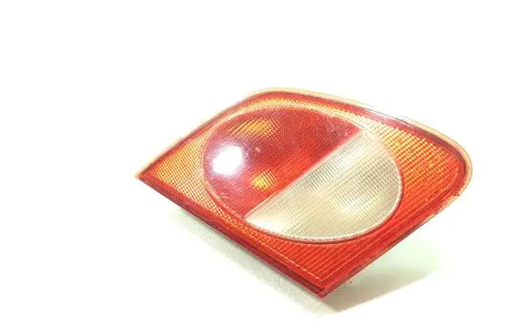 Tailgate rear/tail lights