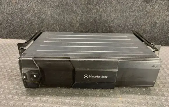 Mercedes-Benz SL R129 CD/DVD changer 0028205989