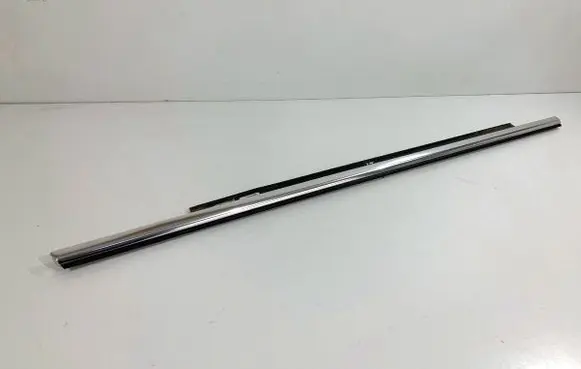 Audi A6 S6 C7 4G Loading door glass trim molding 4G0853763