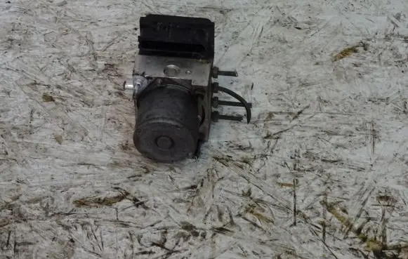 Nissan Almera N16 ABS Pump 0265800330