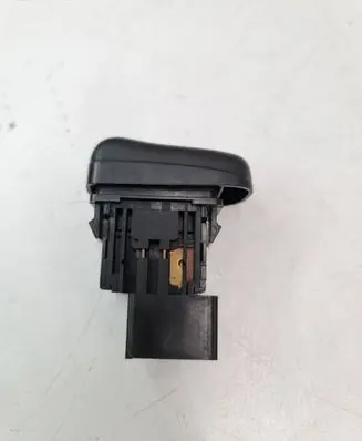 Subaru Impreza II Windscreen/window heater switch 64080