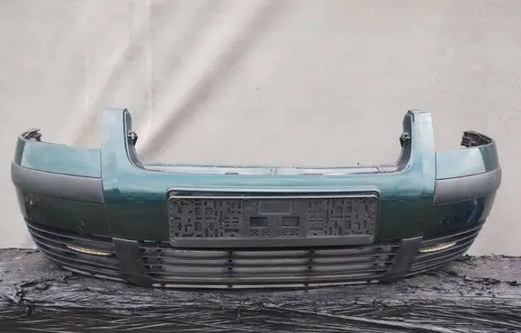 Volkswagen PASSAT B5.5 Front bumper 38B6