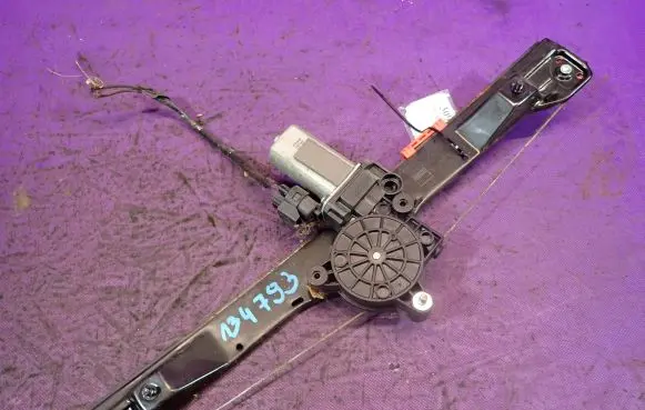 Fiat Punto (199) Front door window regulator with motor 