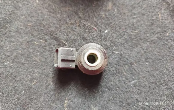 Nissan Note (E11) Detonation knock sensor S119337001 09248