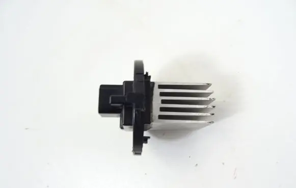 Mazda CX-5 Fan control module KD47A03